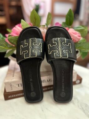 Beautiful authentic Tory Burch shoes